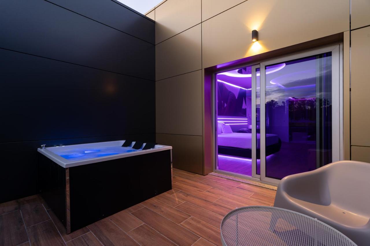 Motel Twentyone กองโดมาร์ ภายนอก รูปภาพ